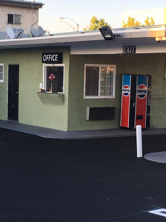 Town House Motel Lynwood Dış mekan fotoğraf