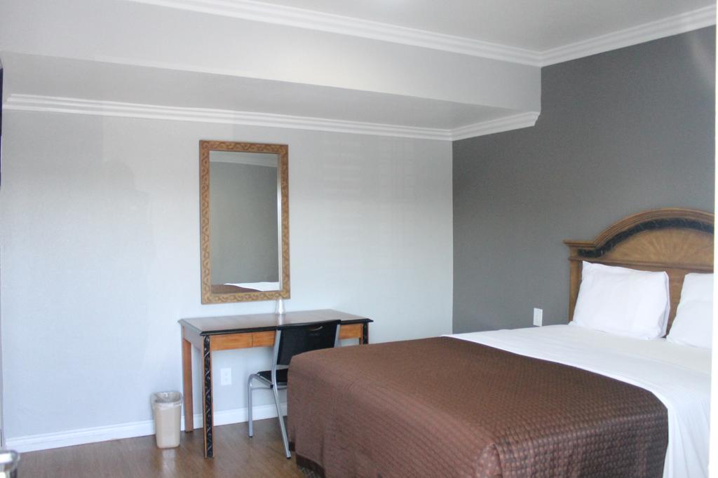 Town House Motel Lynwood Dış mekan fotoğraf