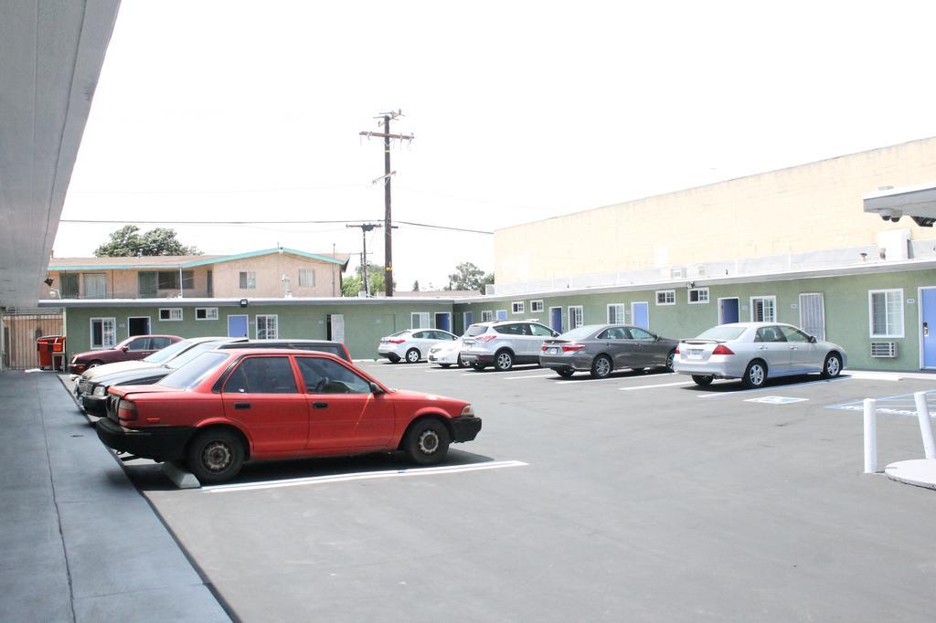 Town House Motel Lynwood Dış mekan fotoğraf