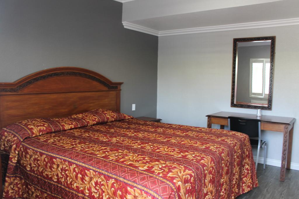 Town House Motel Lynwood Dış mekan fotoğraf
