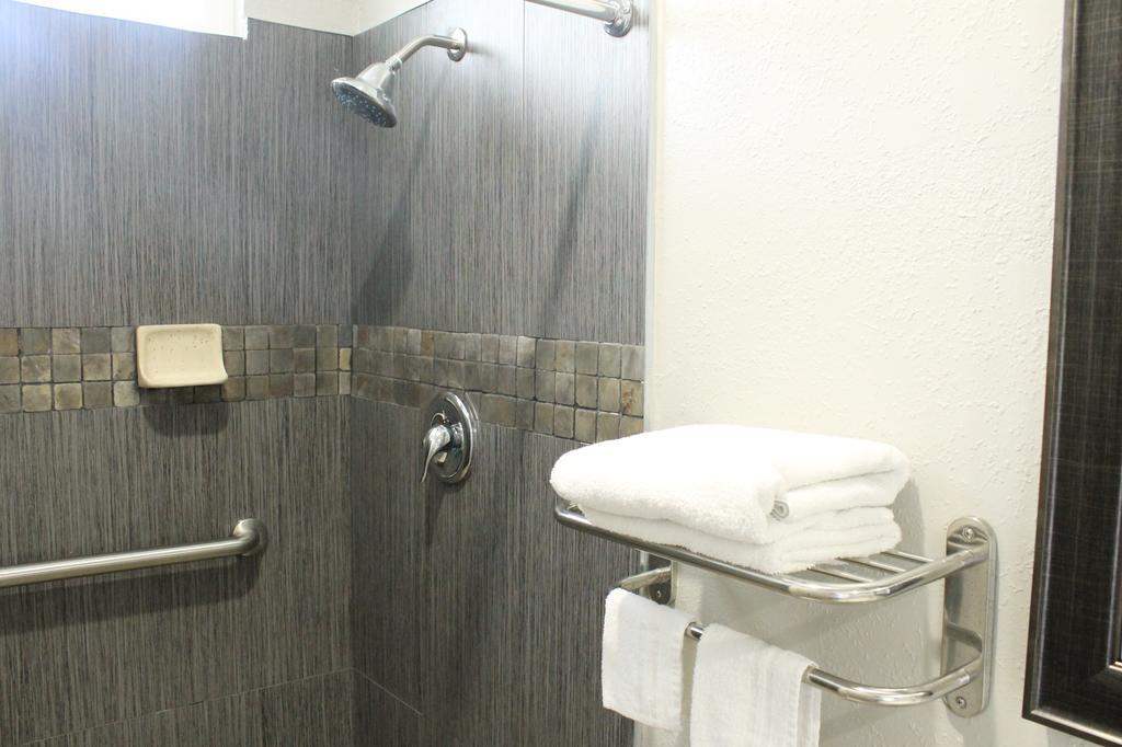 Town House Motel Lynwood Dış mekan fotoğraf