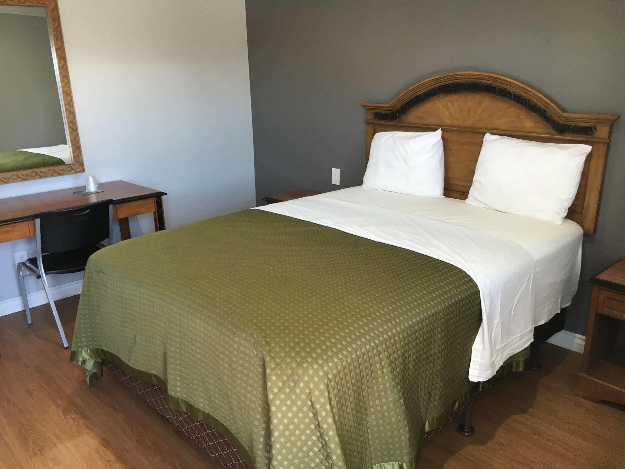 Town House Motel Lynwood Dış mekan fotoğraf
